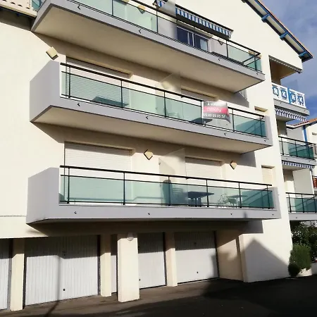 Appartement 2 min à pied de la mer et du centre ville Saint-Georges-de-Didonne Extérieur photo